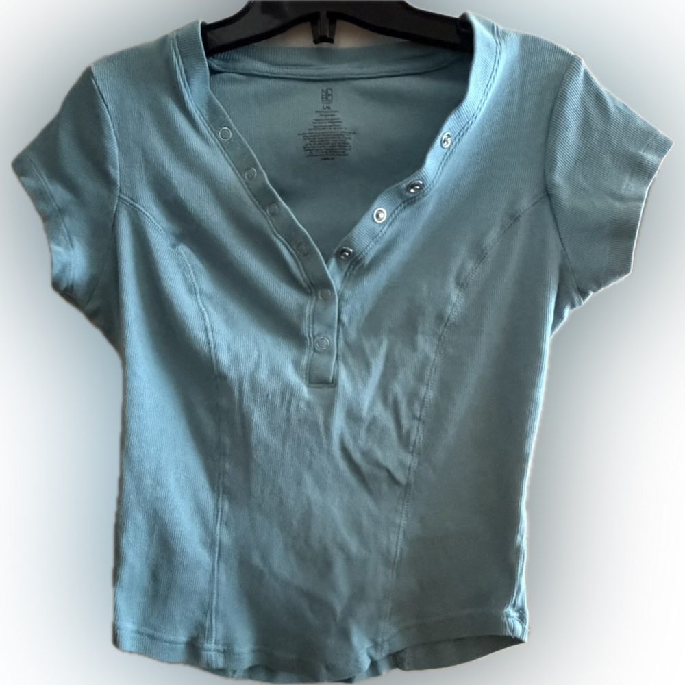 3 for $20 ⭐️ NOBO Ribbed Short-Sleeve Henley Top – Large – Light Blue
